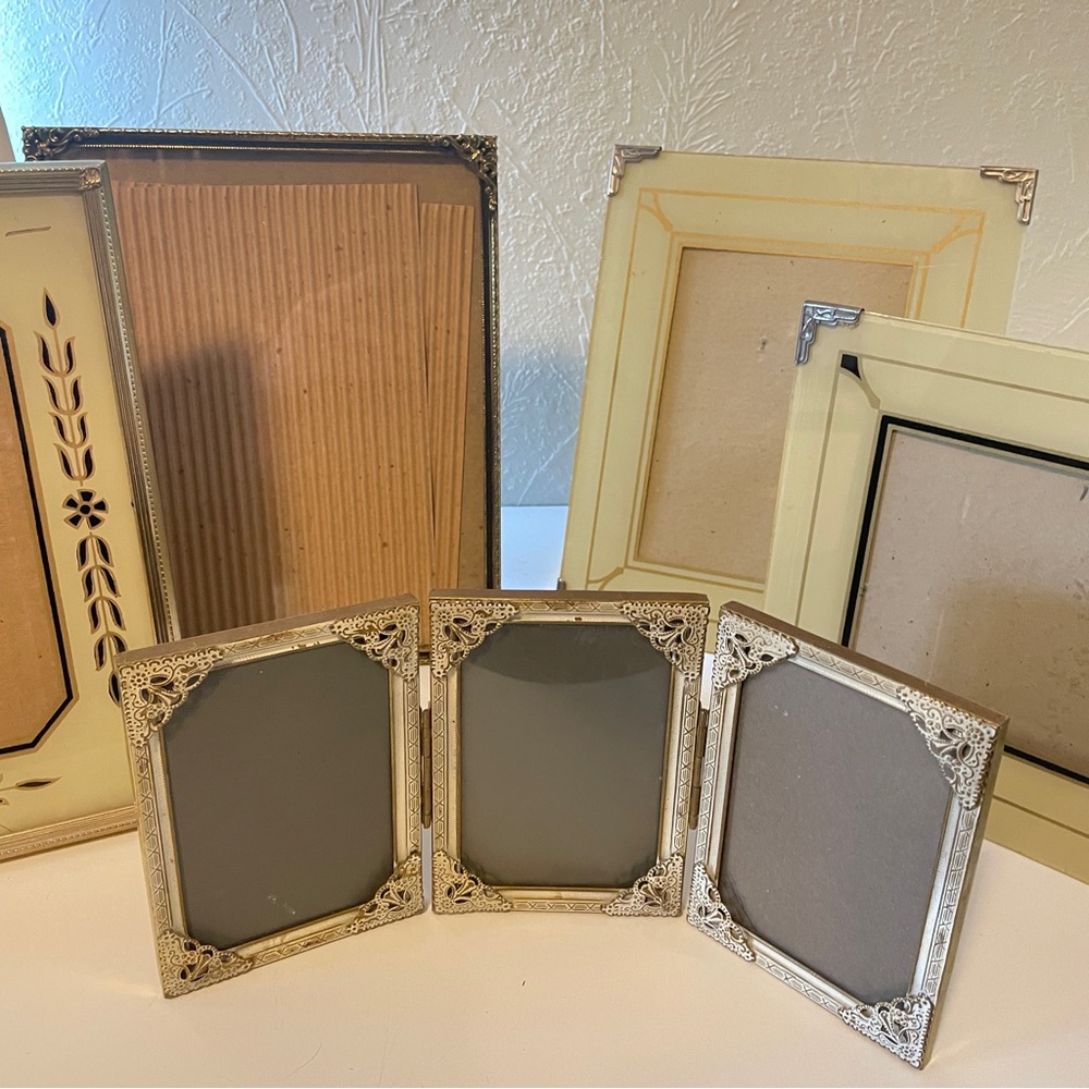 Vintage Picture Frames Lot of 5, Mixed Sizes, Table Top, with Glass - Picture 8 of 11